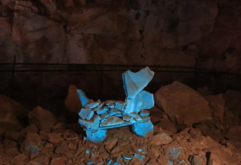 Retkeilymaja Grand Canyon Caverns Inn