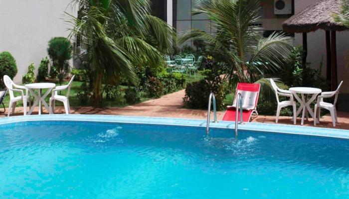 Grand Micasa Aci 2000