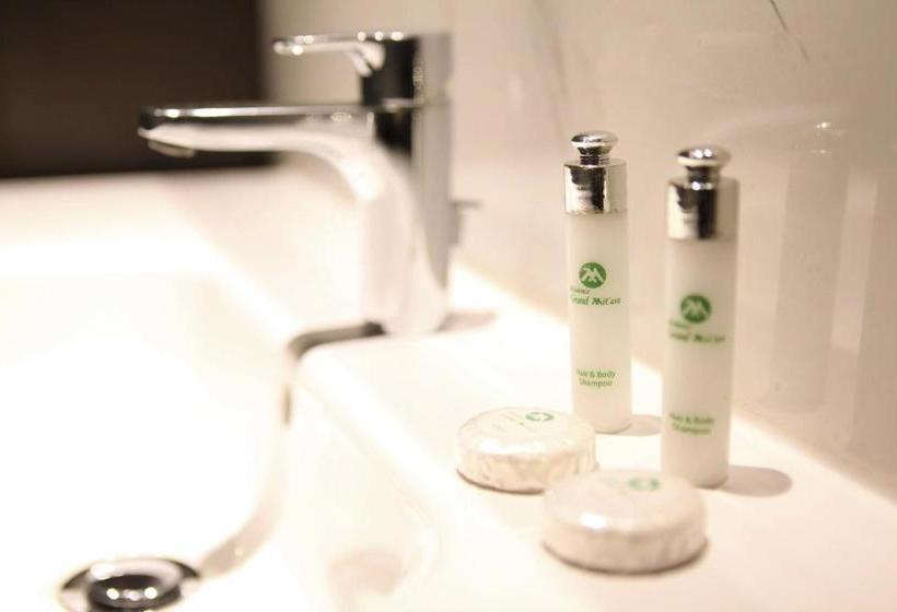 Grand Micasa Aci 2000