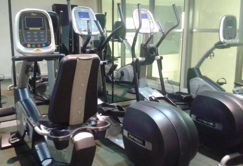 Grand Micasa Aci 2000