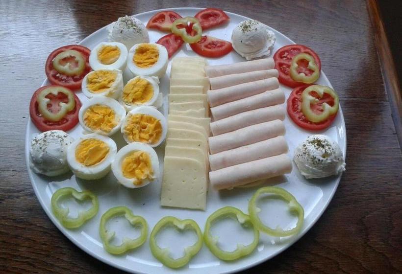 پانسیون Guest House Anna Caffe