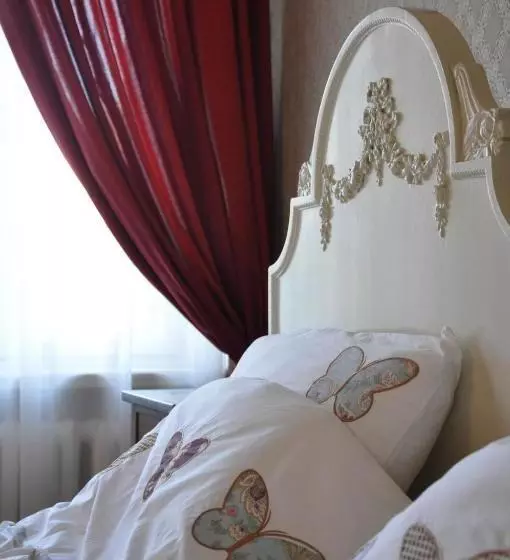 پانسیون Guest House Anna Caffe