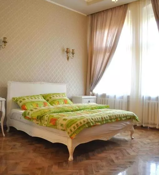 پانسیون Guest House Anna Caffe