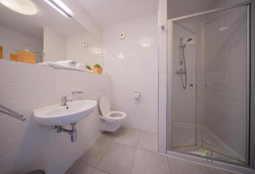 Restaurace A Pension Hřebíkárna