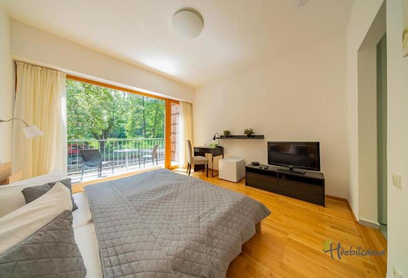 Restaurace A Pension Hřebíkárna