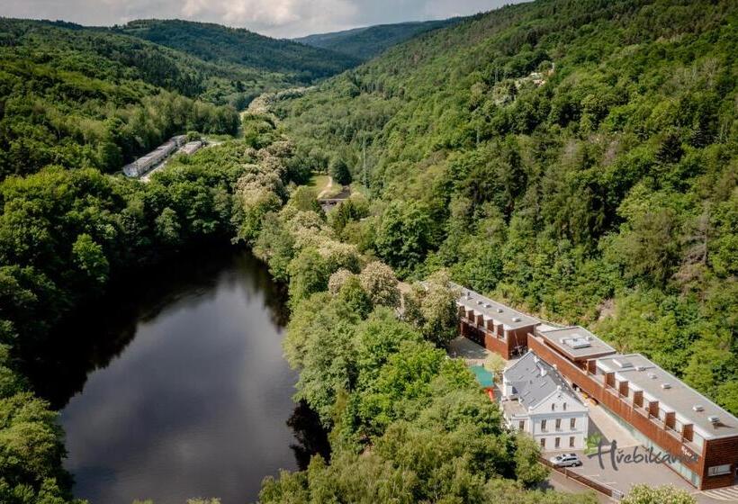 Restaurace A Pension Hřebíkárna