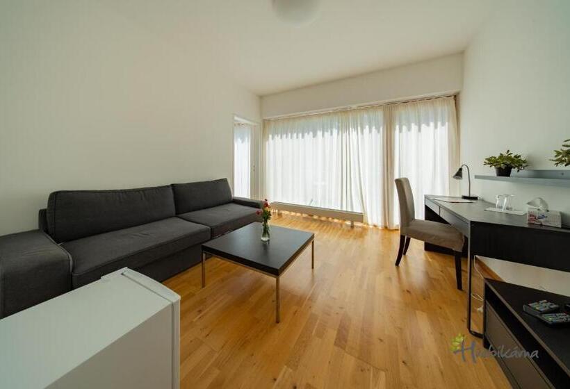 Restaurace A Pension Hřebíkárna