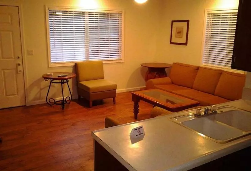 Hostel Arrowhead Mountain Inn