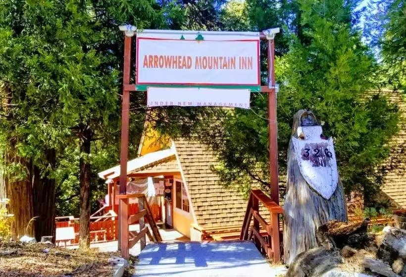 Hostel Arrowhead Mountain Inn