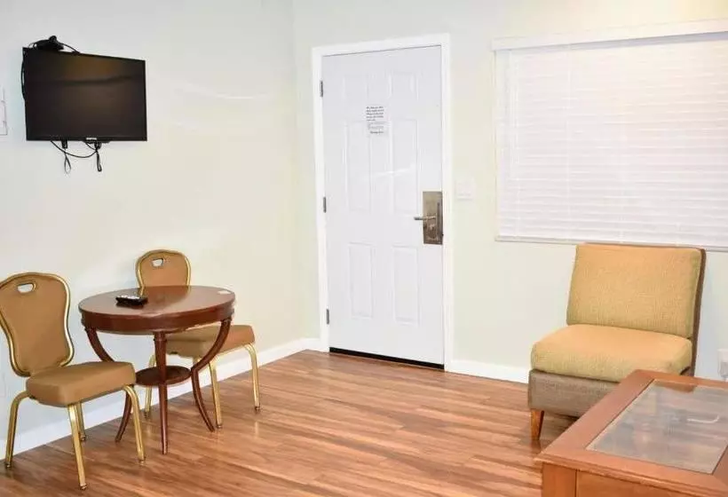 Hostel Arrowhead Mountain Inn