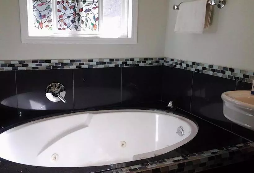 Hostel Arrowhead Mountain Inn