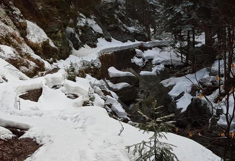 بنسيون Chata   Srub Kašparáci