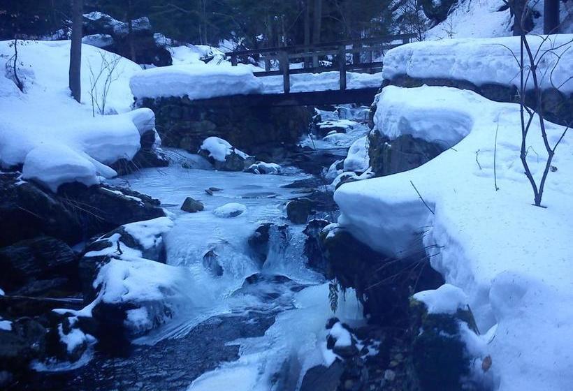 بنسيون Chata   Srub Kašparáci