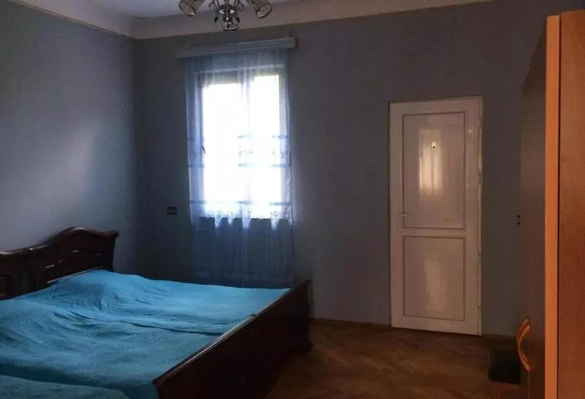 پانسیون Guest House 118 In Kvariati