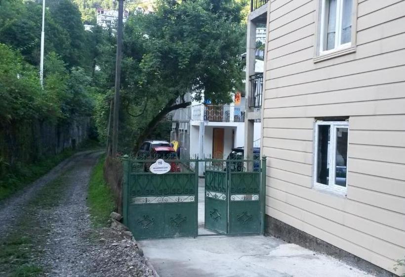 پانسیون Guest House 118 In Kvariati