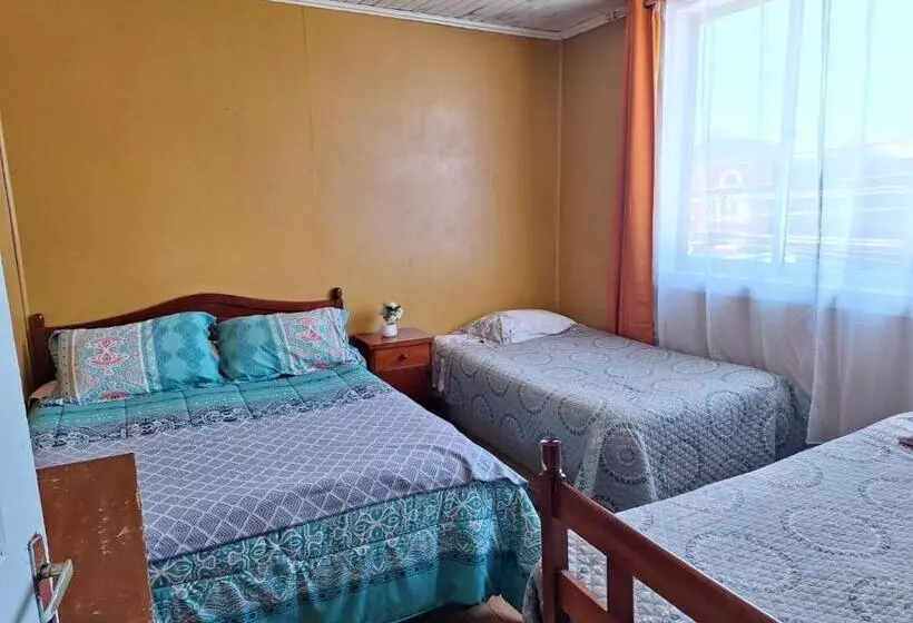 ペンション Hostal Valdivia