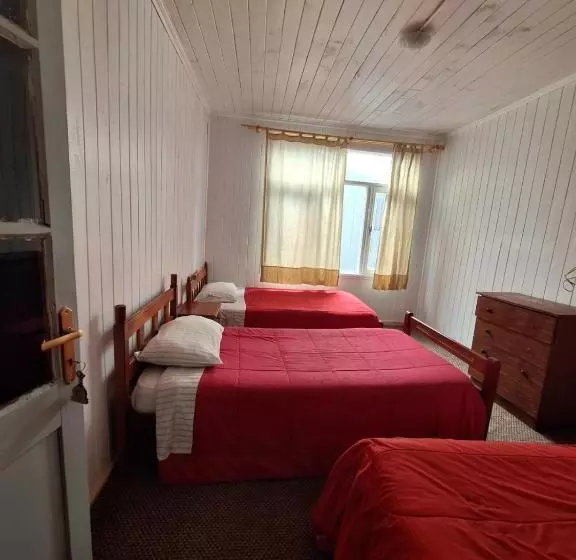 ペンション Hostal Valdivia