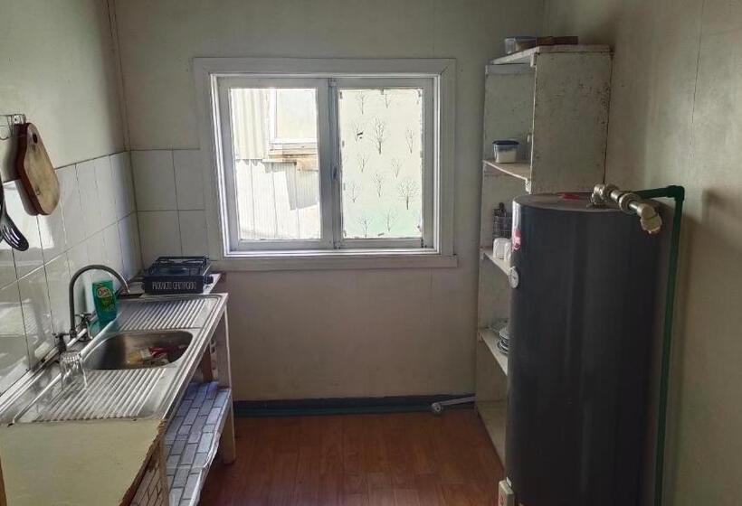 پانسیون Hostal Valdivia