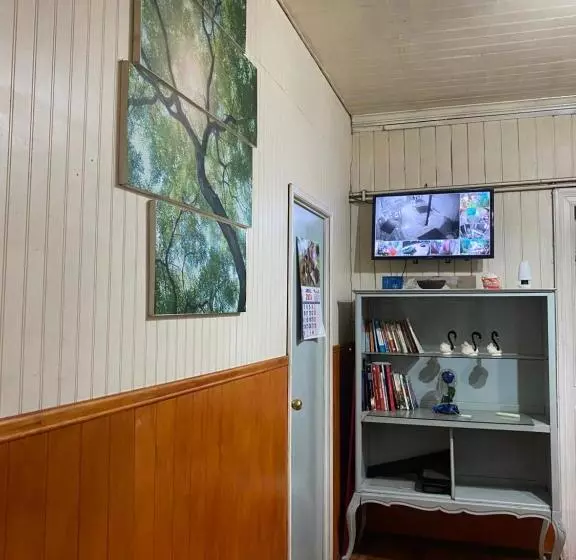 ペンション Hostal Valdivia