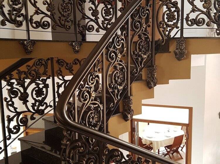 پانسیون Liz Residence