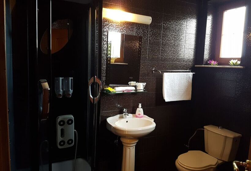 پانسیون Liz Residence