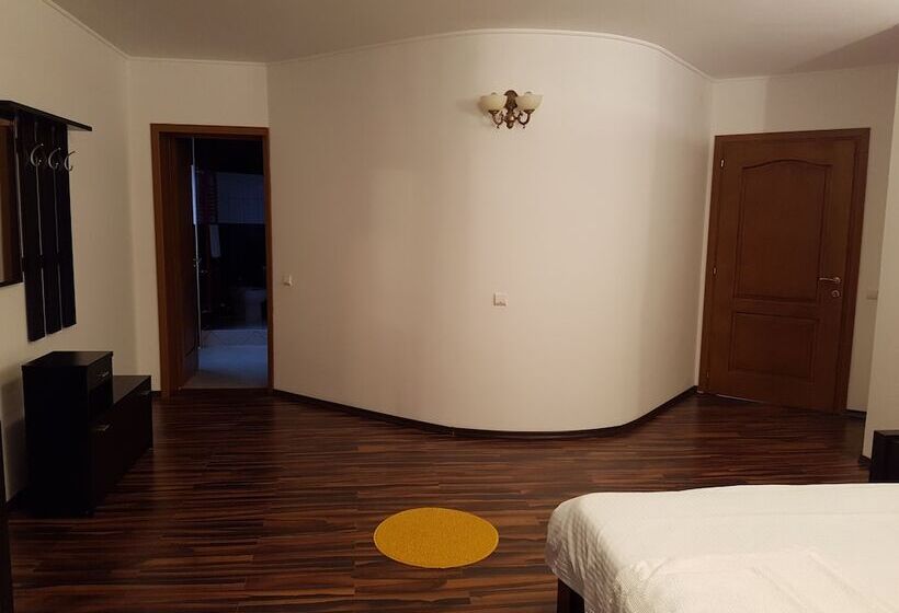 پانسیون Liz Residence