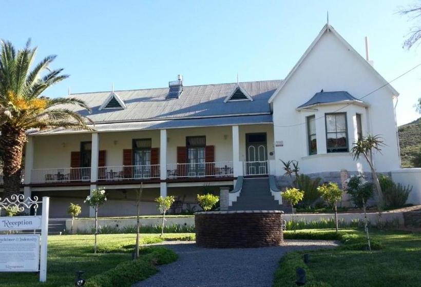 بنسيون Moonlight Manor