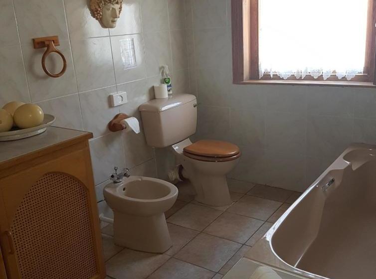 بنسيون Moonlight Manor