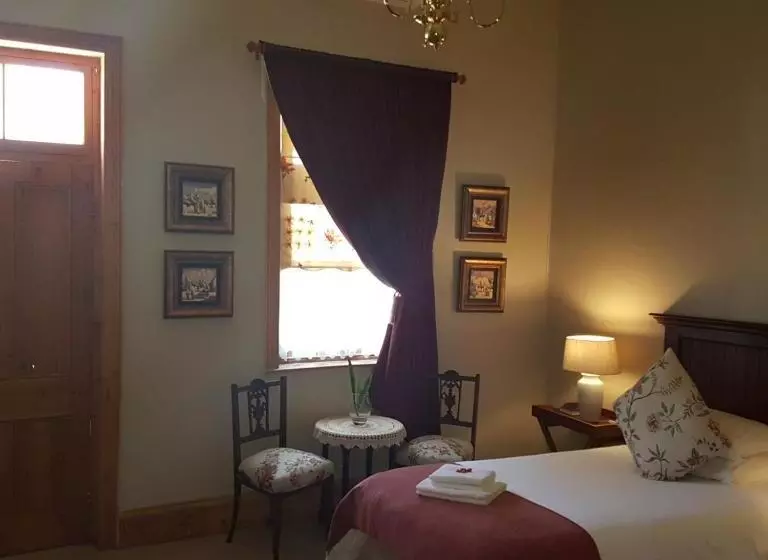 Majatalo Moonlight Manor