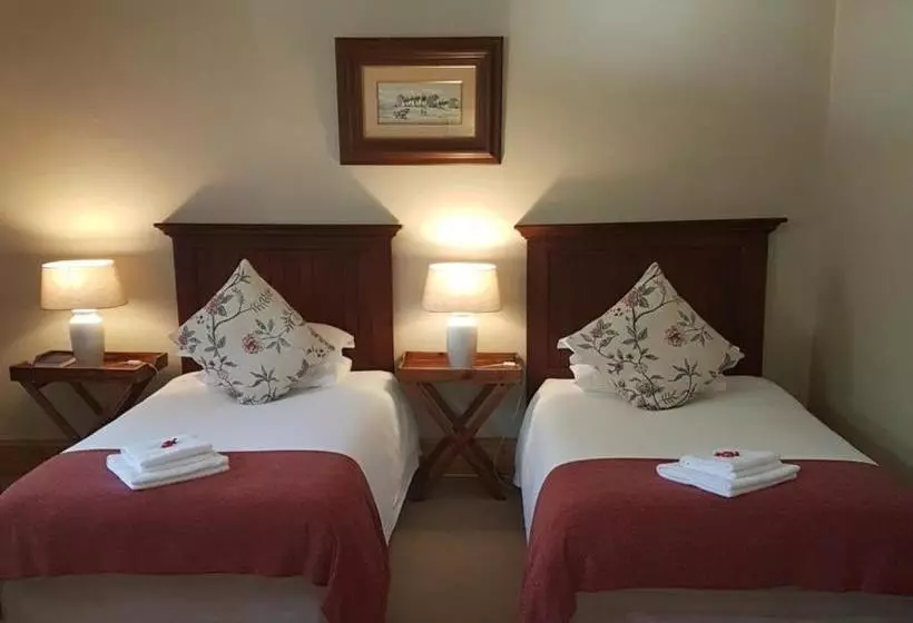 Majatalo Moonlight Manor