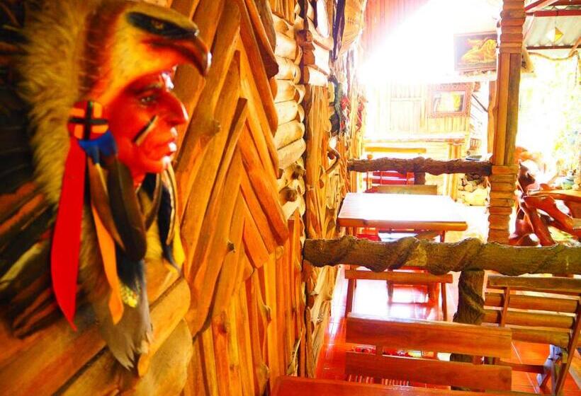 Пансион Three J Guesthouse