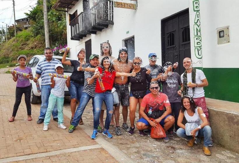 هاستل Hostal Bambu