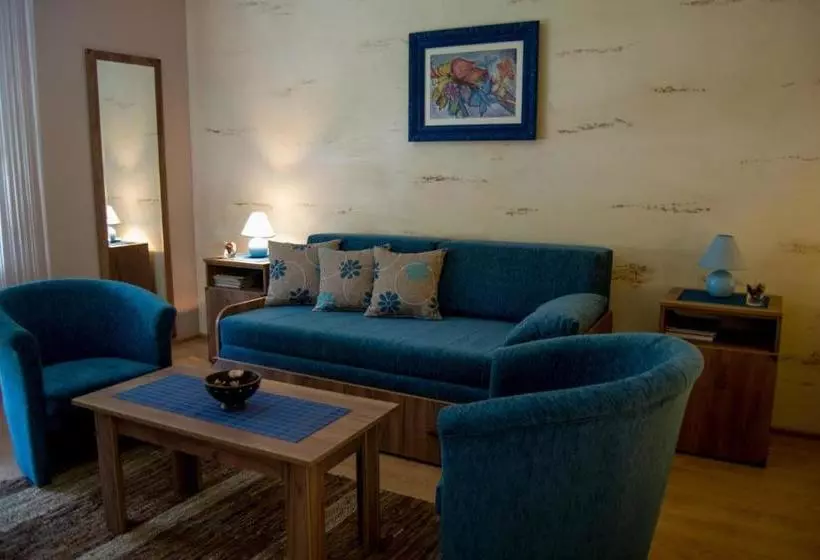پانسیون Guest House A'storia