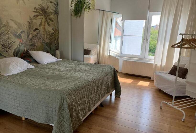 ペンション Guesthouse Poppies