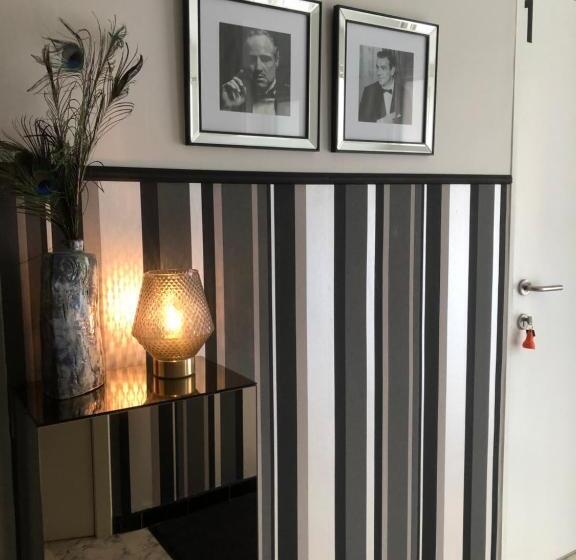 ペンション Guesthouse Poppies