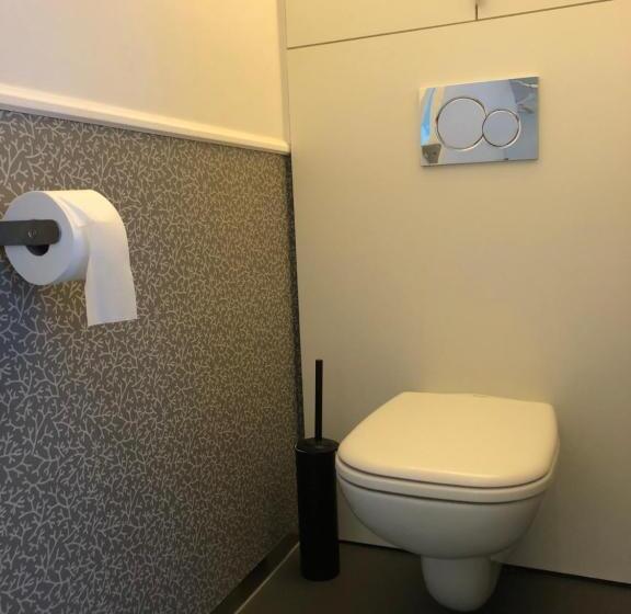 ペンション Guesthouse Poppies