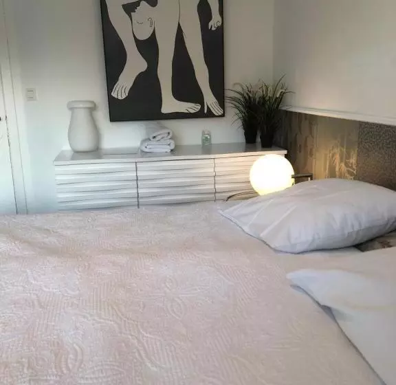 Majatalo Guesthouse Poppies