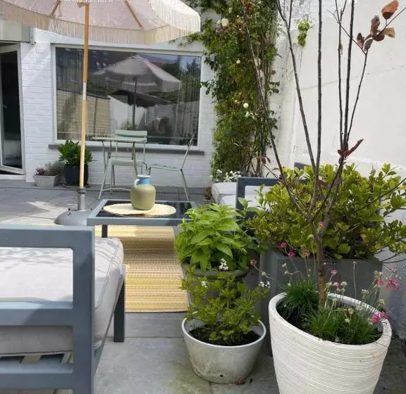 Majatalo Guesthouse Poppies