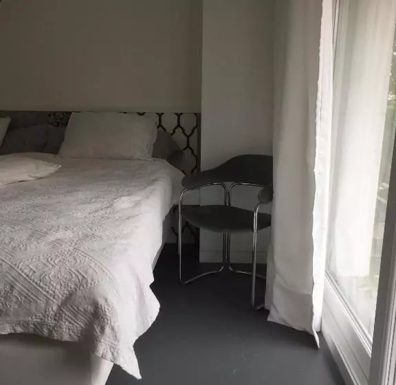 Majatalo Guesthouse Poppies