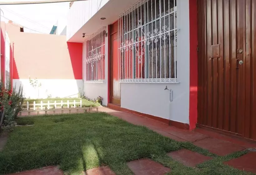 ユースホステル La Casa De Chamo