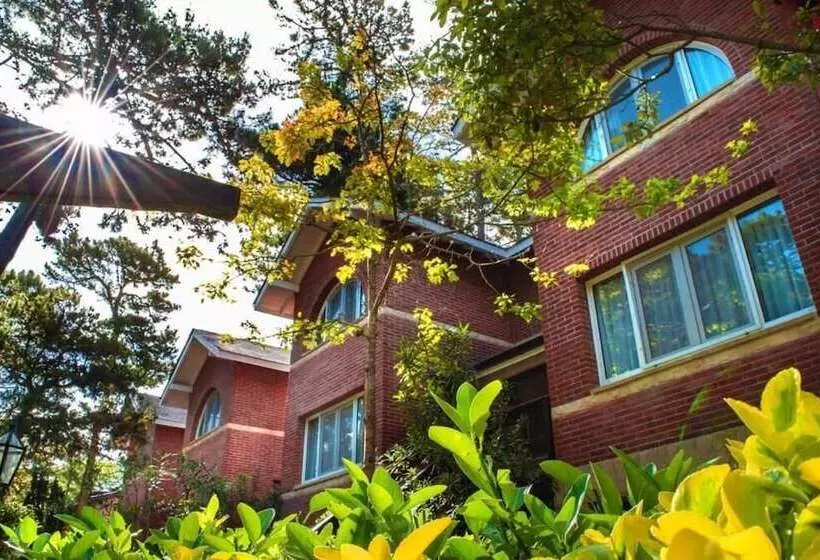 Carilo Hills By Bund