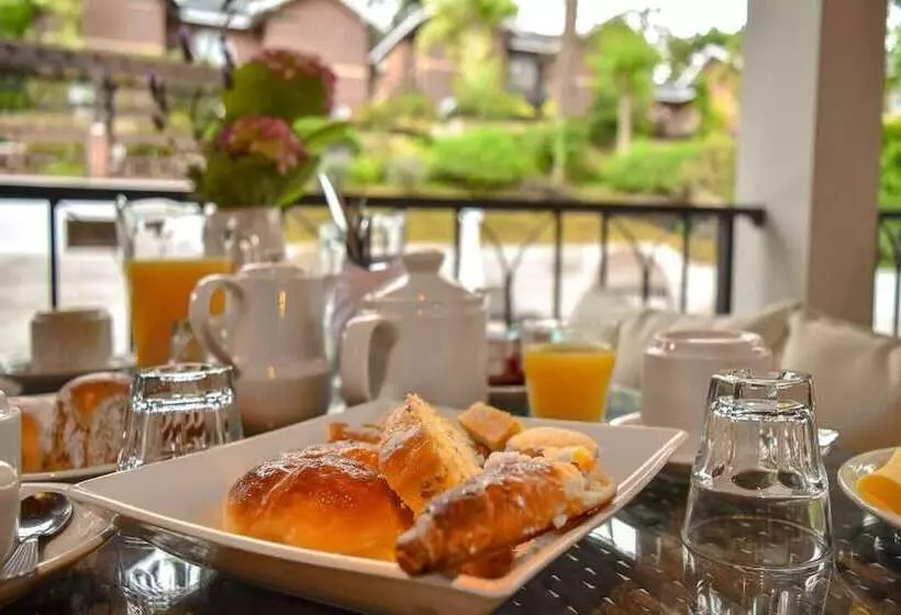 Carilo Hills By Bund