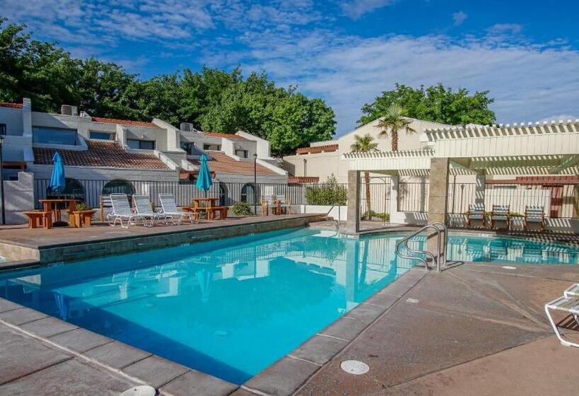 Multi Resorts At Villas At Southgate