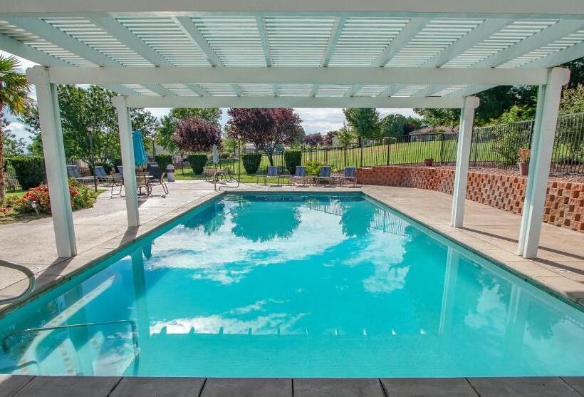 Multi Resorts At Villas At Southgate