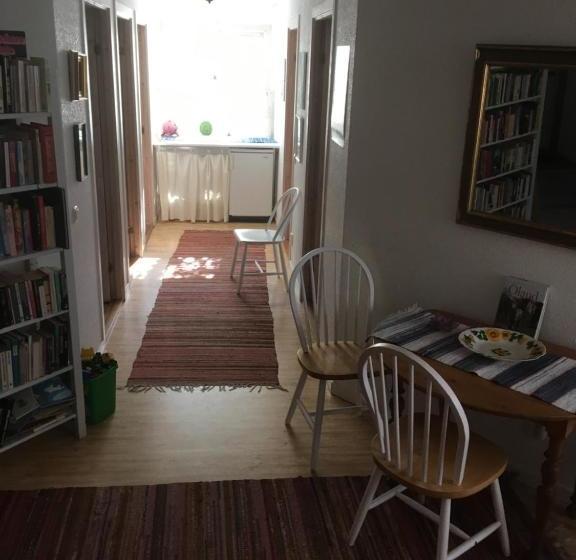 پانسیون Borgholm Rum Centralt