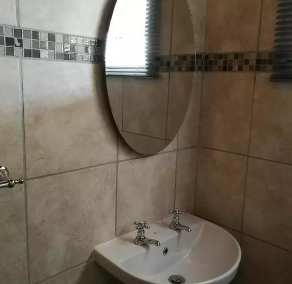 ペンション Kalahari Rus