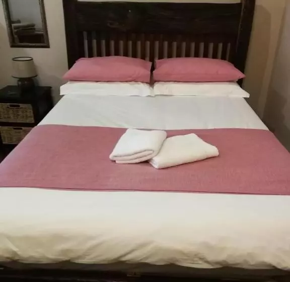 ペンション Kalahari Rus