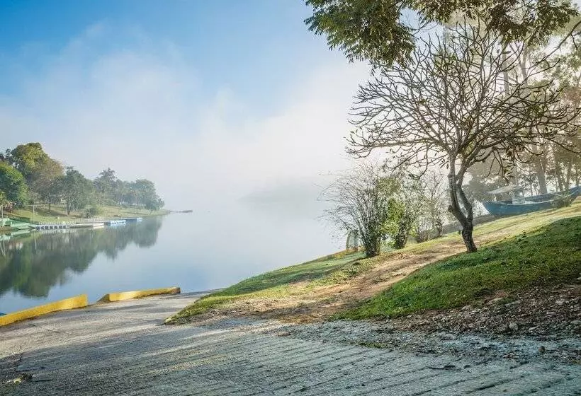 Majatalo Marina E Pousada Porto Do Sol