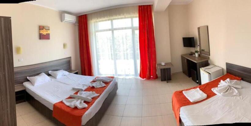 بنسيون Vila Elva