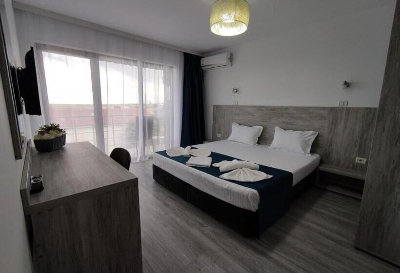 بنسيون Vila Elva